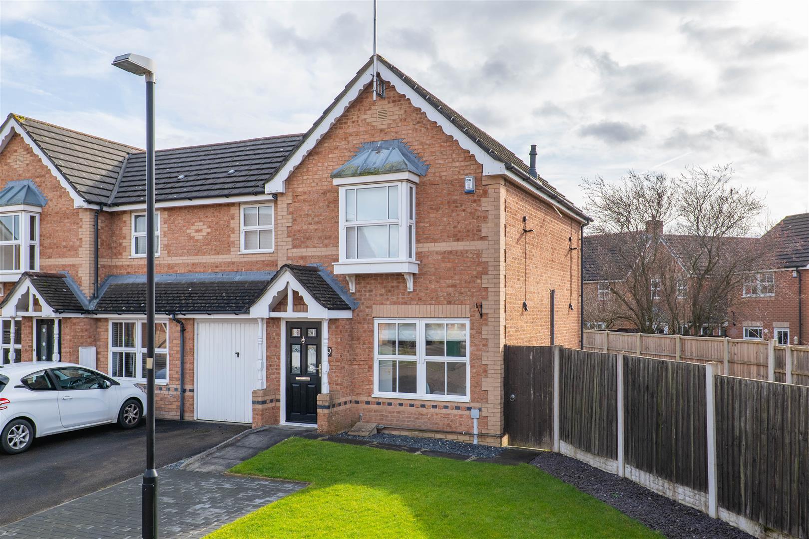 3 bed property in Birkdale Close, Chorley